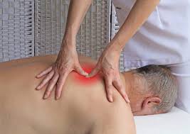 How Trigger Point Therapy Works to fix neck pain and forward bent neck